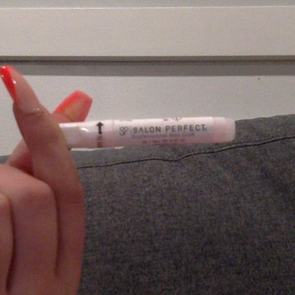 nail glue